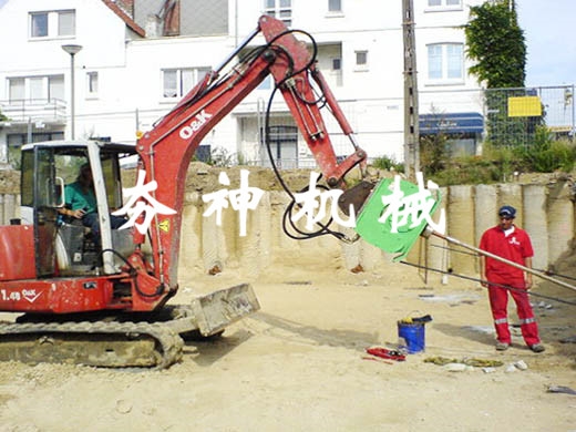 VC-S系列液壓振動夯實機(jī)施工案例