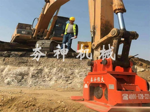 vc-d系列多功能液壓振動夯實機(jī)施工案例